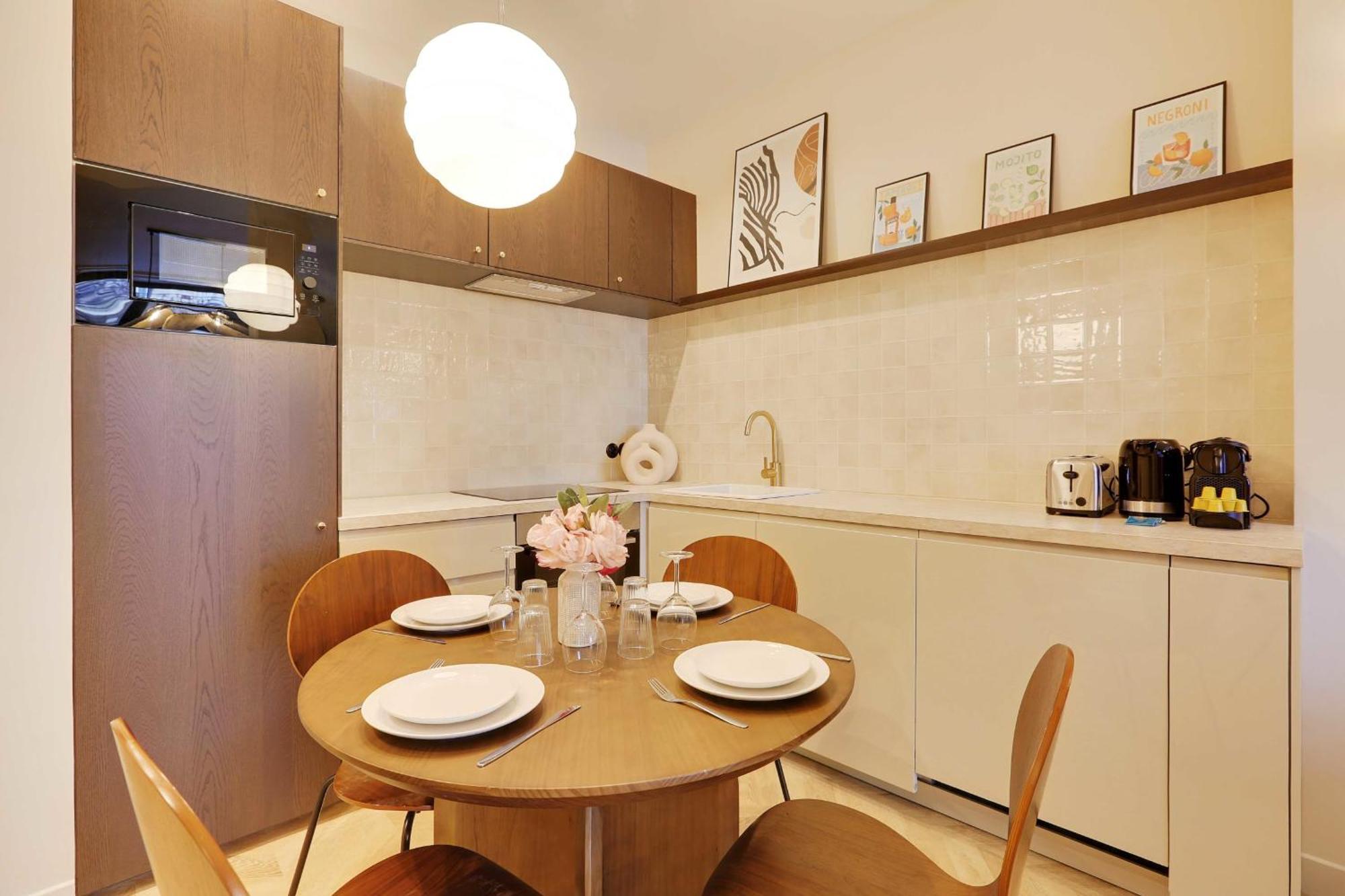 Charming -2br-6p- Montmartre Appartement